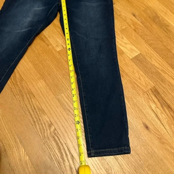 Ladies Size 10 Earl Jeans Dark Blue Skinny Jeans GUC - Picture 4 of 7
